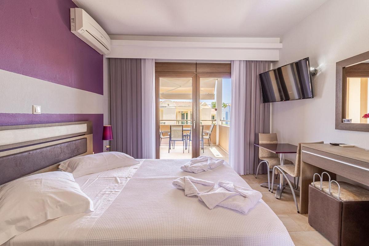 Dafni'S Seaside Luxury Studios Nikiti  Exterior photo